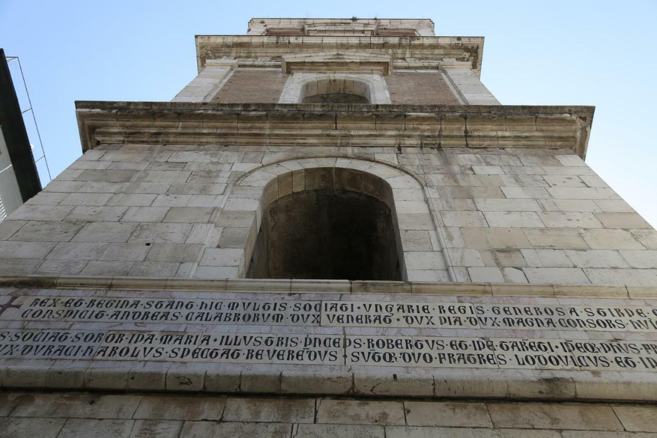 شقة Palazzo Carafa Della Spina نابولي المظهر الخارجي الصورة